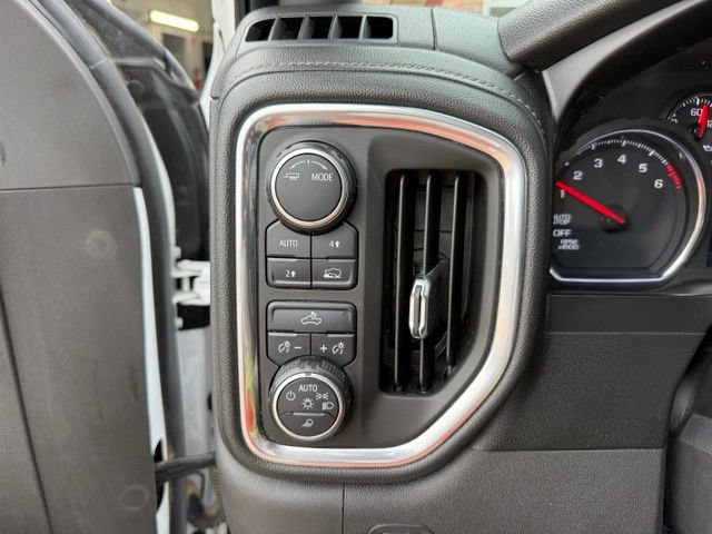 Used 2020 Chevrolet Silverado 1500 LT w/ All-Star Edition AWD/4WD image 28