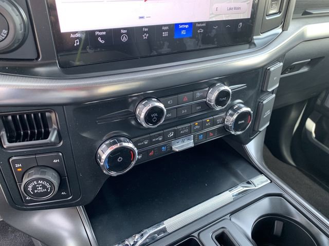 New 2025 Ford F150 Lariat w/ Equipment Group 502A High image 24