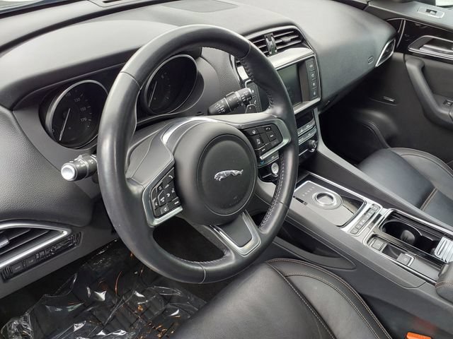 Used 2018 Jaguar F-PACE Prestige AWD/4WD image 5
