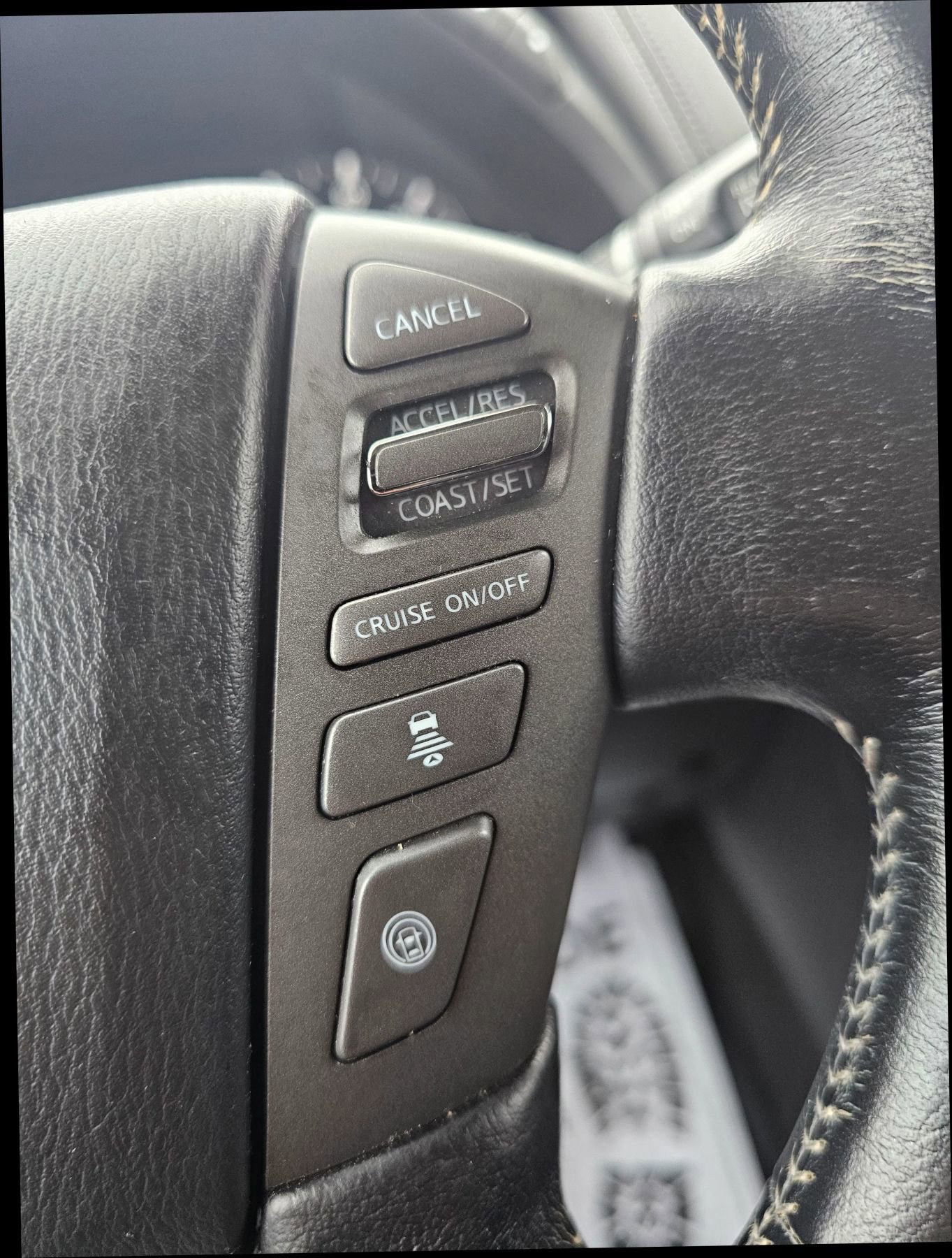 Used 2020 Nissan Armada SL w/ Premium Package image 16