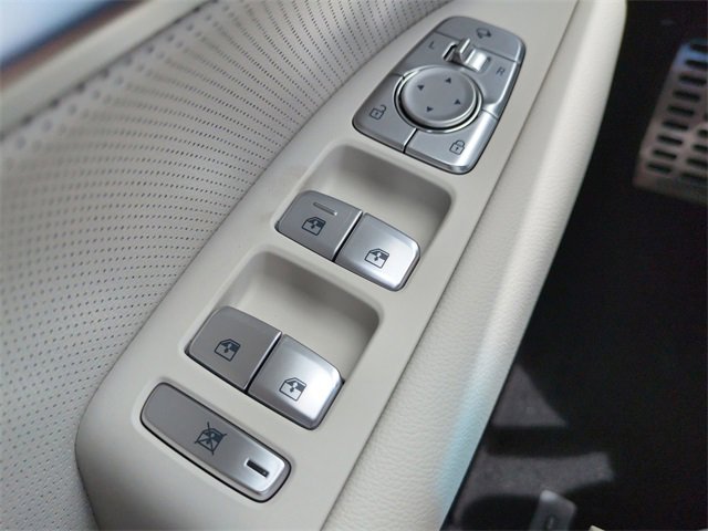 Certified 2025 Genesis G70 2.5T w/ Sport Prestige Package image 23