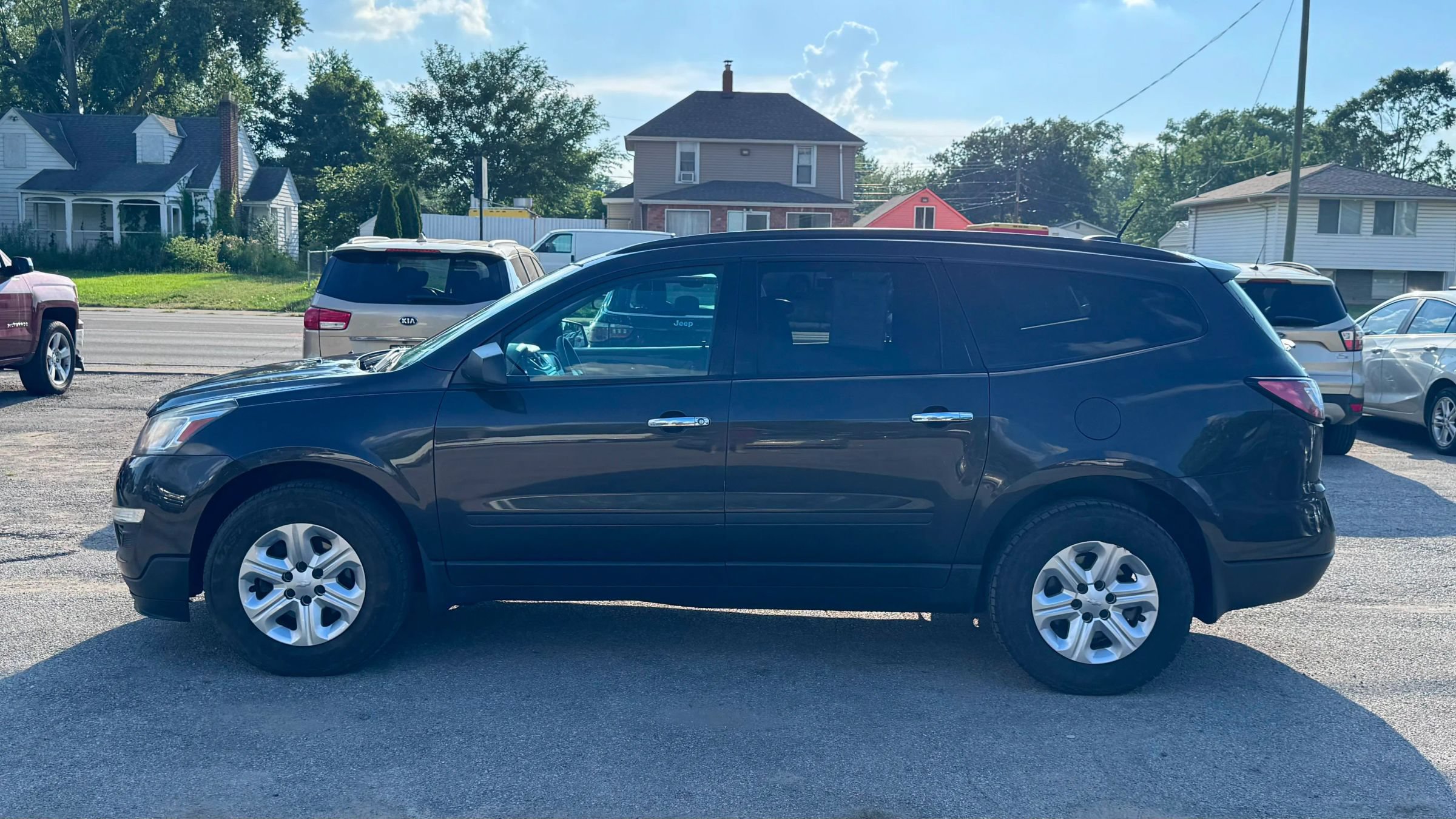 Used 2016 Chevrolet Traverse LS AWD/4WD image 2