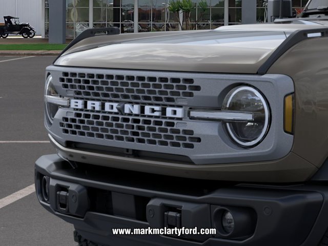 New 2026 Ford Bronco Badlands AWD/4WD image 17