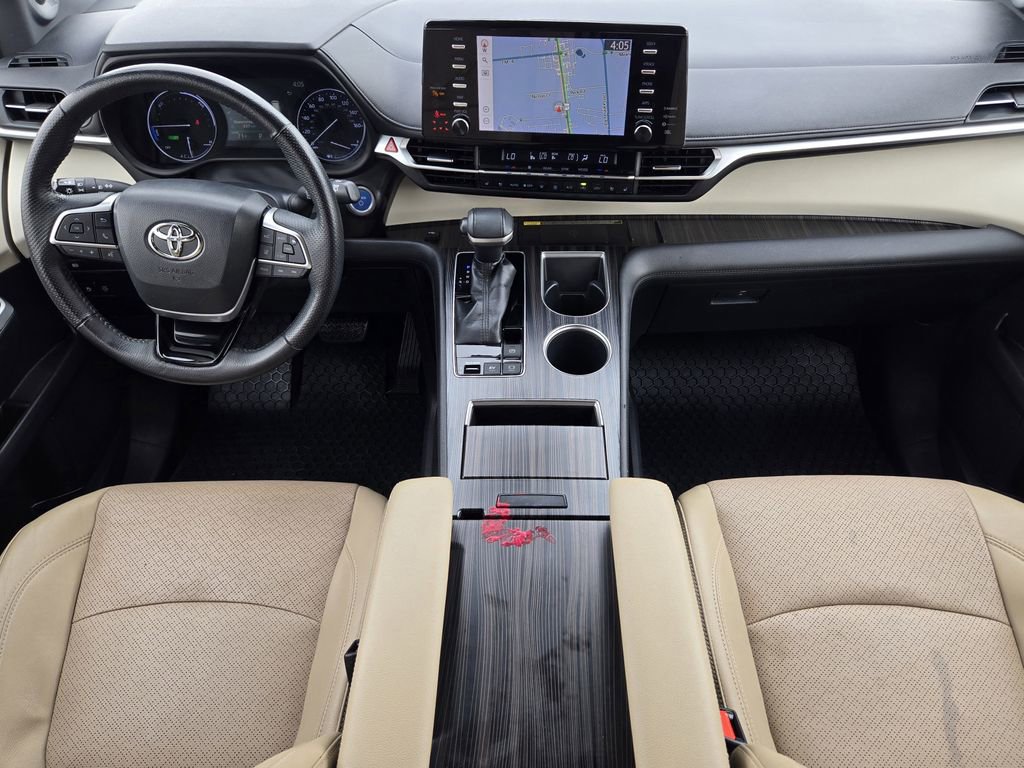 Used 2022 Toyota Sienna Limited FWD image 24