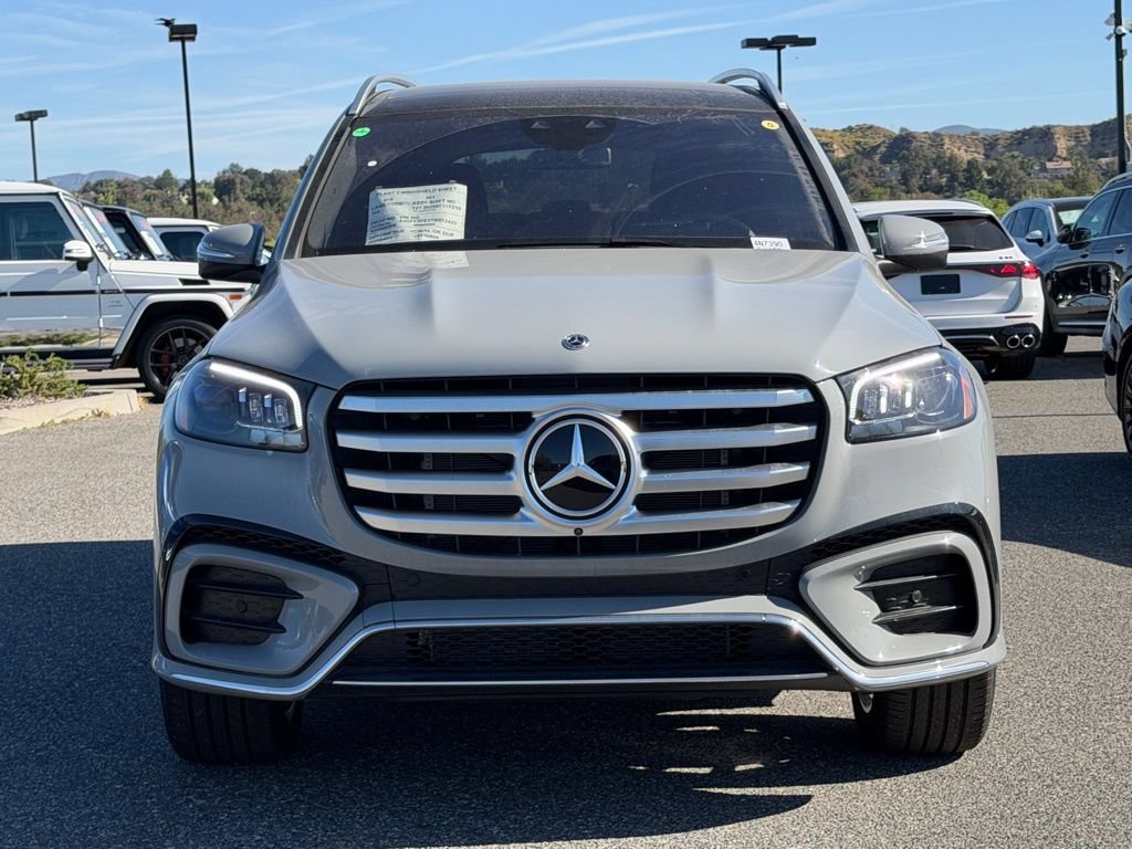 New 2026 Mercedes-Benz GLS 580 4MATIC image 5