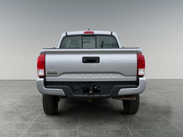 Used 2017 Toyota Tacoma SR image 4