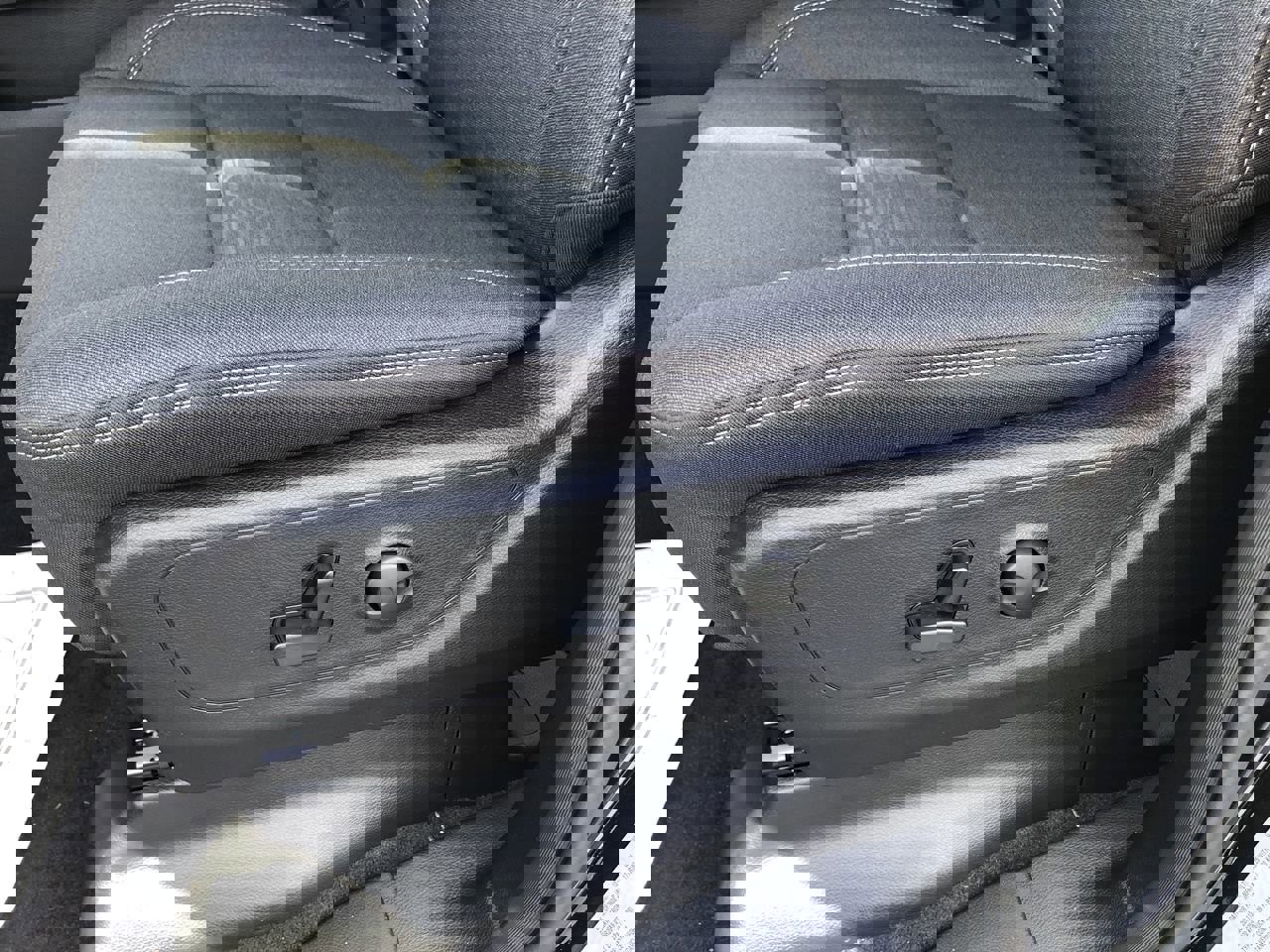 New 2026 RAM 1500 4x4 Crew Cab image 22