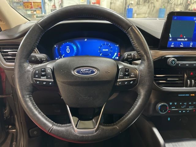 Used 2020 Ford Escape Titanium AWD/4WD image 20