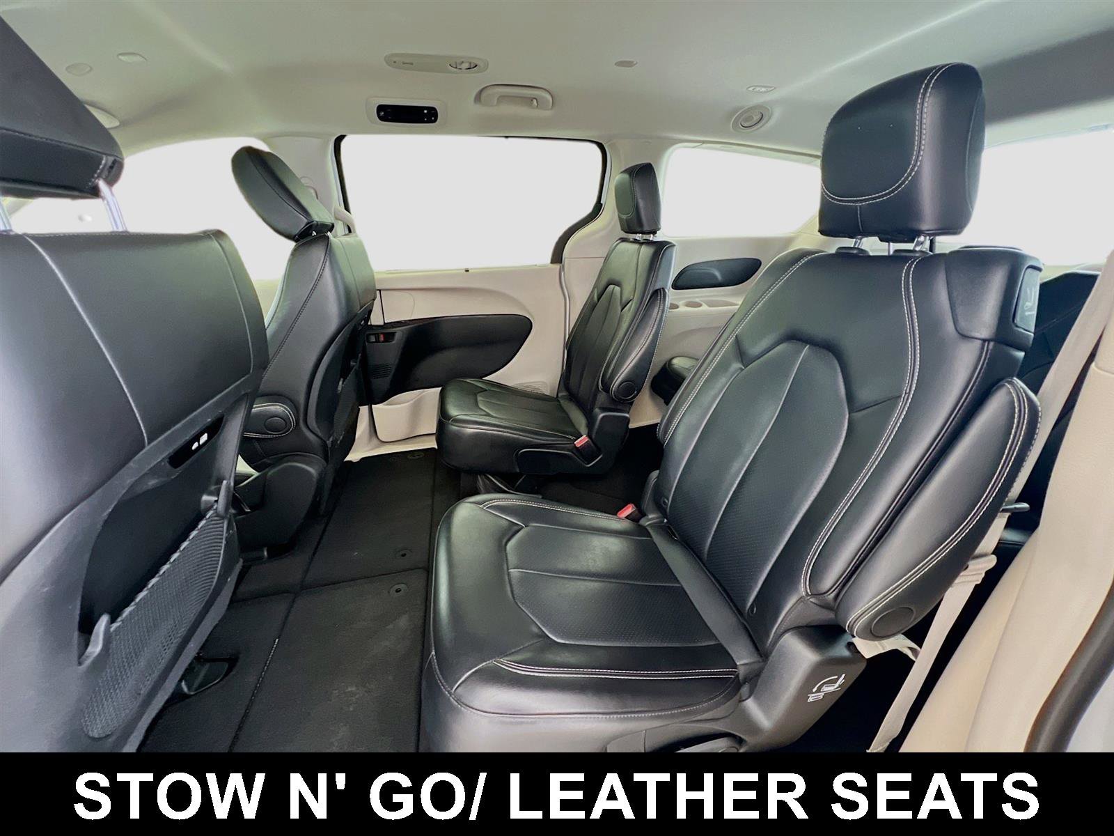 Used 2024 Chrysler Pacifica Touring-L image 20