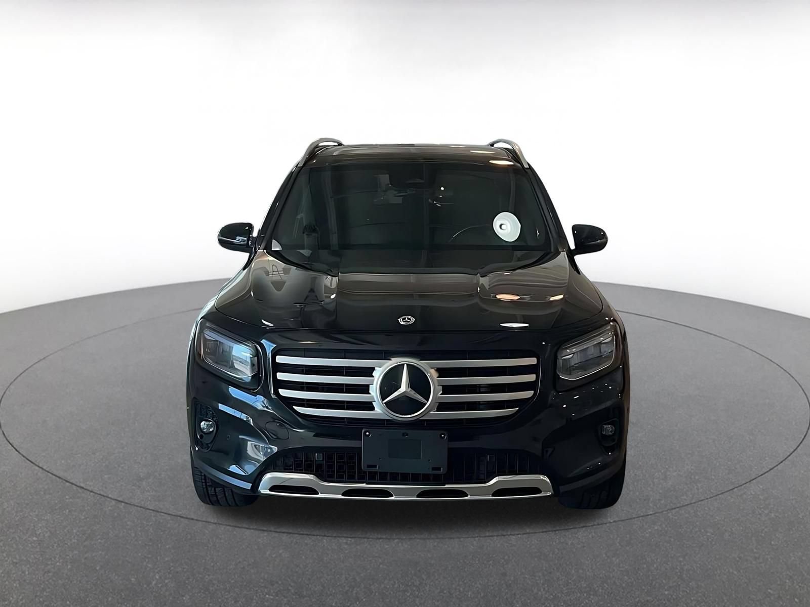 Used 2025 Mercedes-Benz GLB 250 image 4