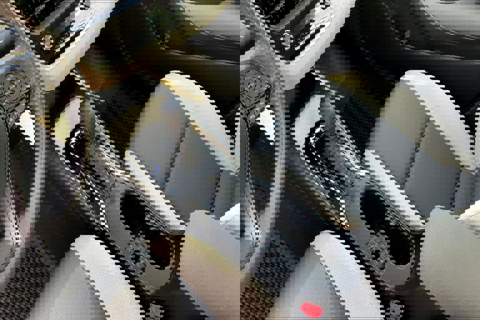 Used 2024 Toyota Corolla LE image 16