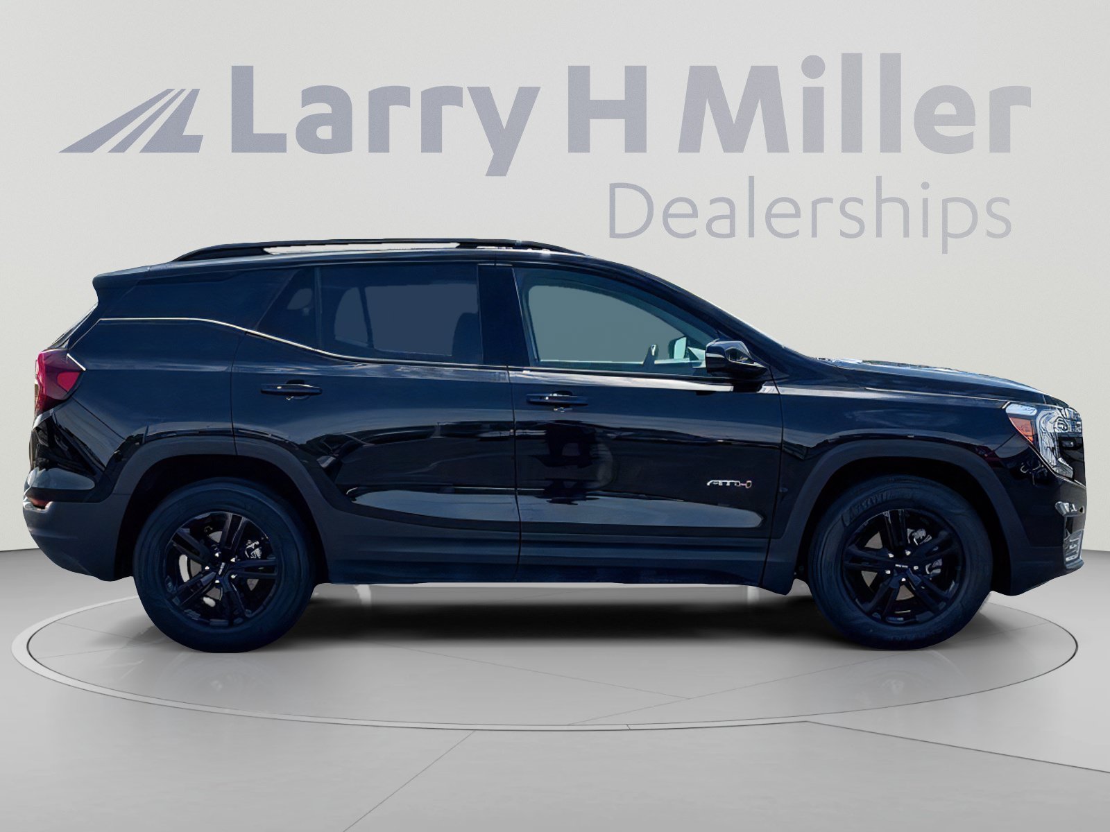 Used 2024 GMC Terrain AT4 AWD/4WD image 7