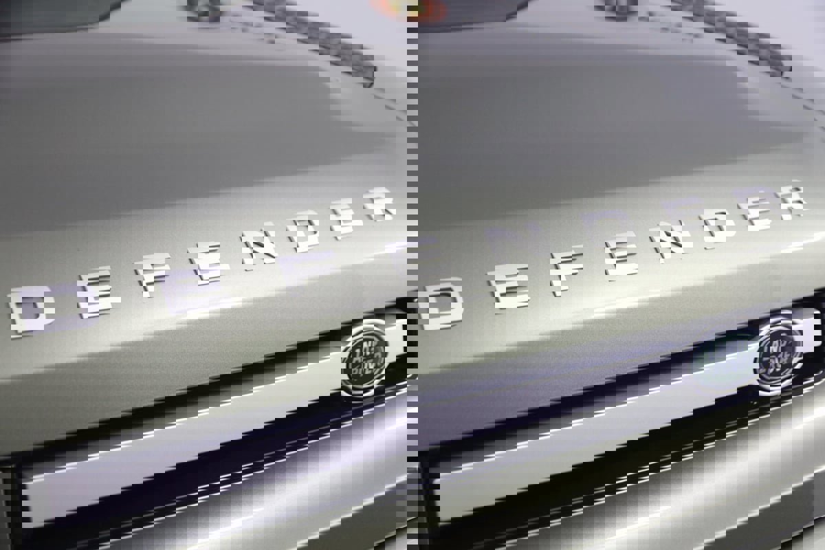 Used 2023 Land Rover Defender 110 S image 19