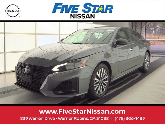 Used 2025 Nissan Altima 2.5 SV
