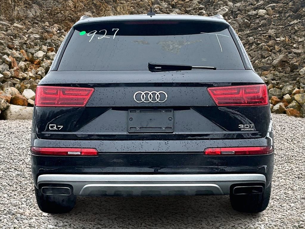 Used 2018 Audi Q7 3.0T Prestige w/ Prestige Package image 4