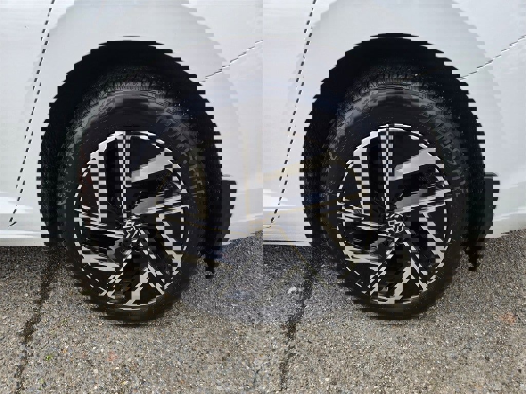 Used 2022 Volkswagen Jetta SEL image 9