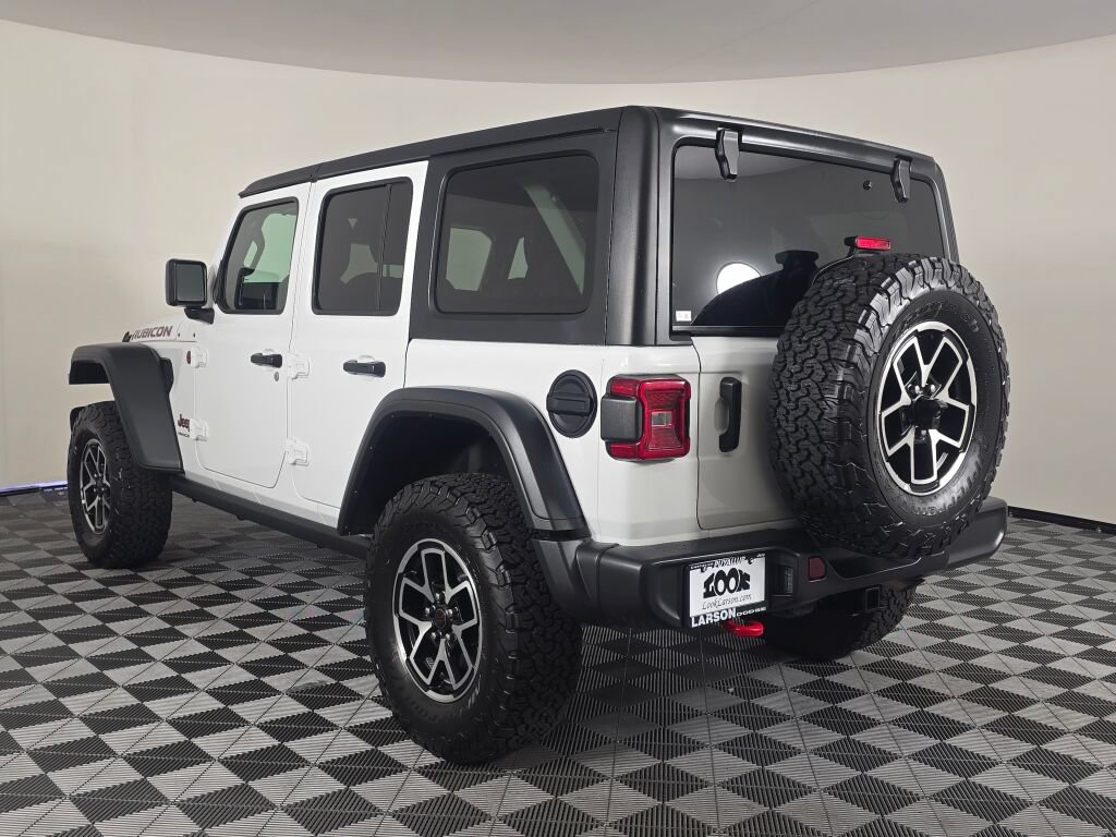 Used 2026 Jeep Wrangler Unlimited Rubicon AWD/4WD image 5