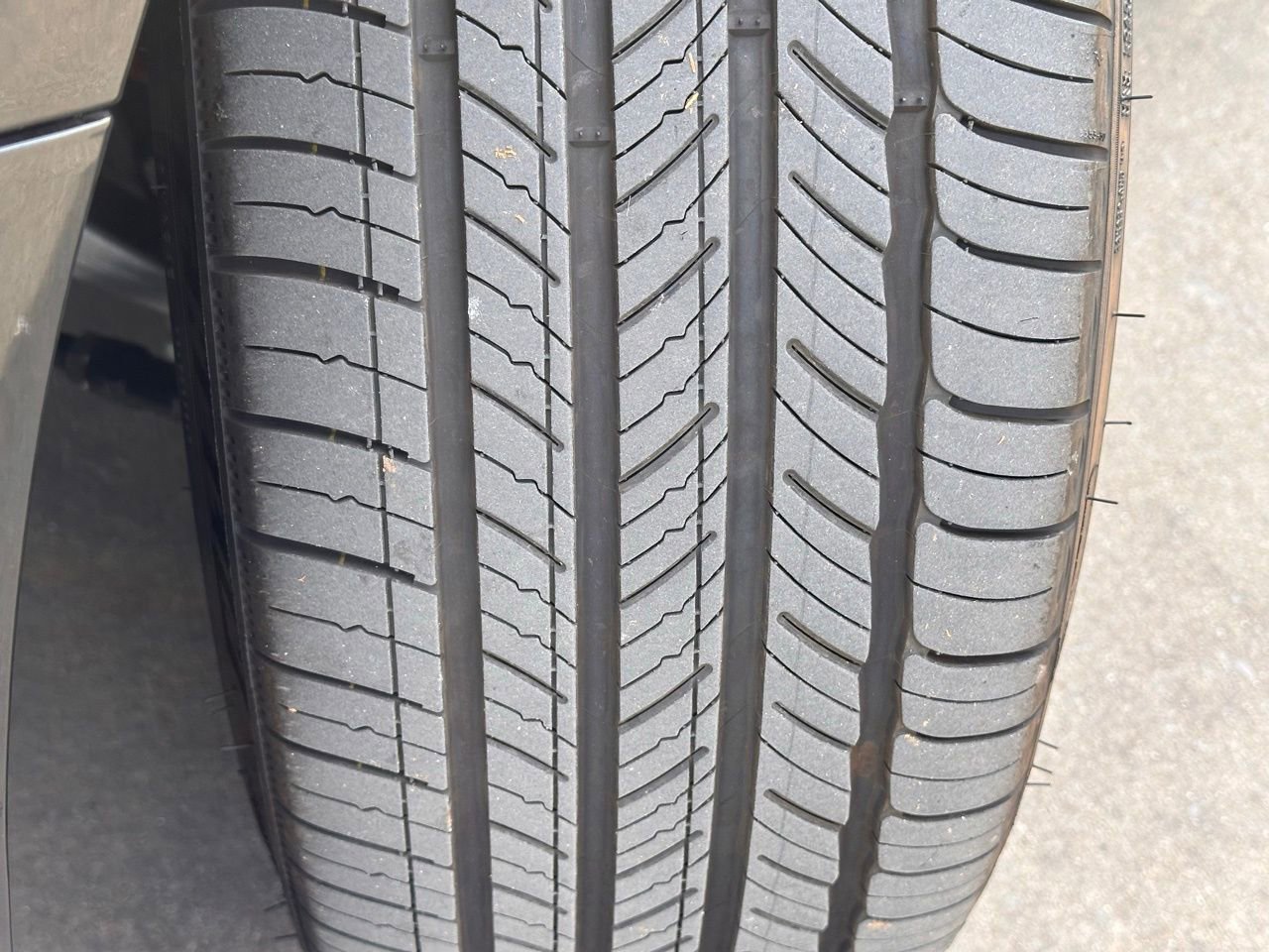 Used 2025 Genesis G90 3.5T image 3