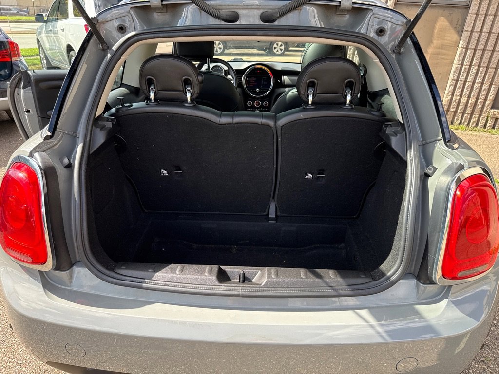 Used 2017 MINI Cooper 2-Door Hardtop FWD image 17
