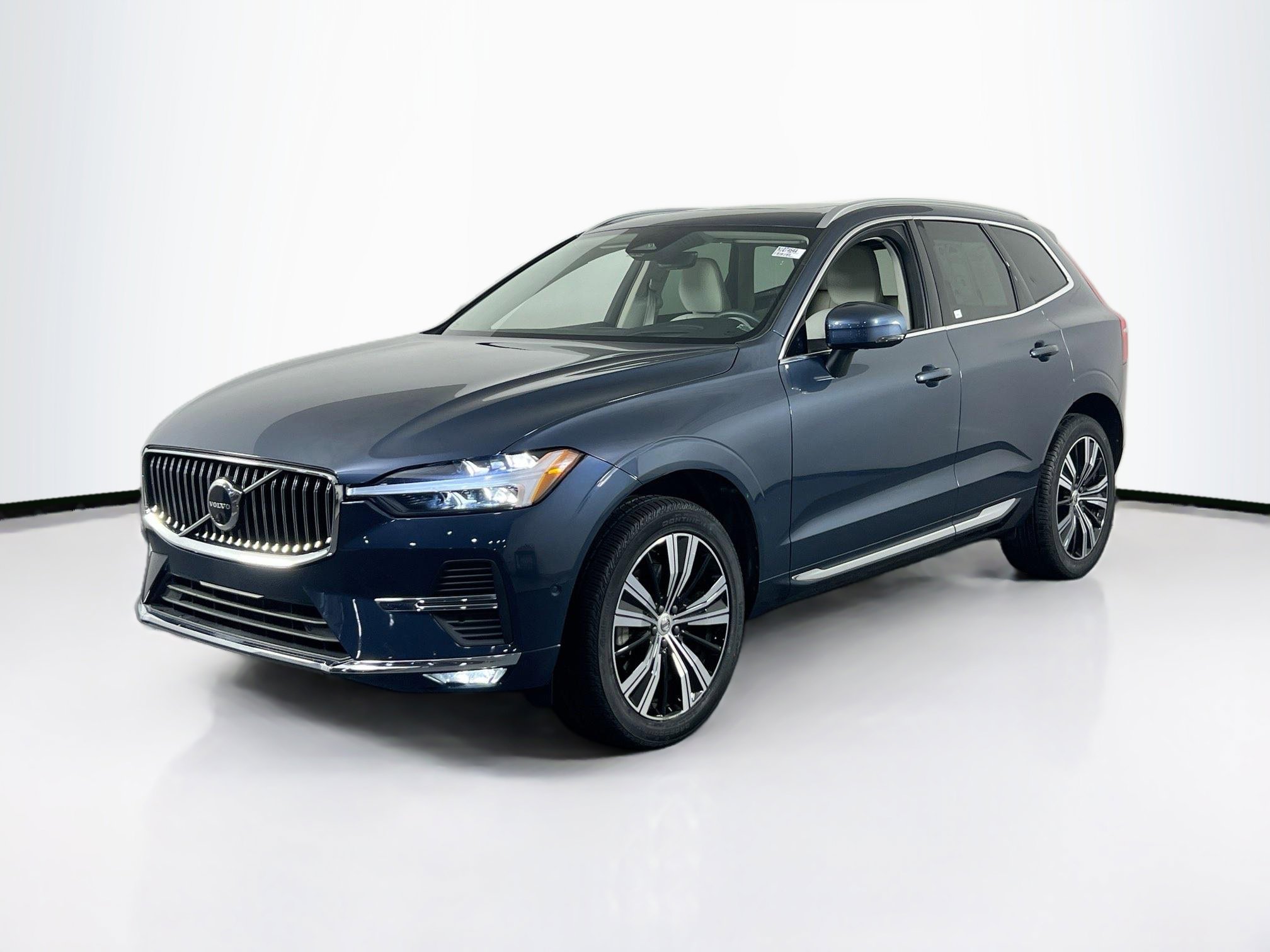 Used 2022 Volvo XC60 B6 Inscription w/ Advanced Package