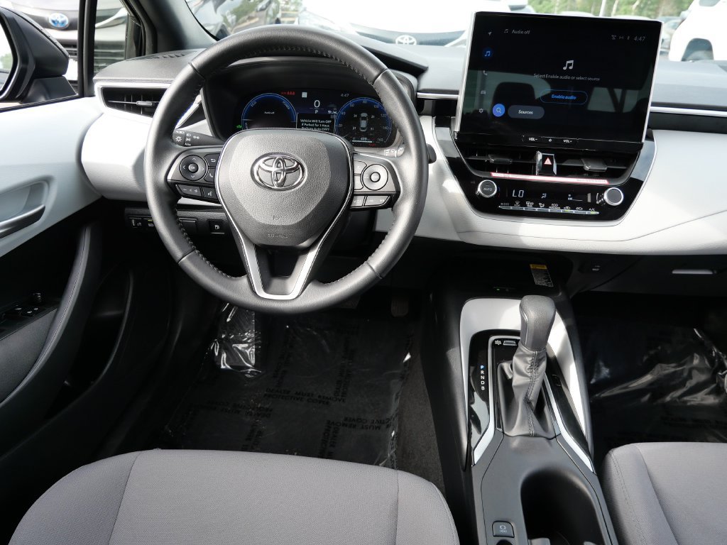 Certified 2026 Toyota Corolla SE w/ SE Premium Package FWD image 12