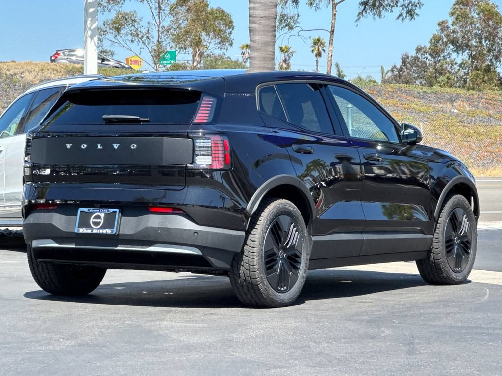 New 2026 Volvo EX30 Cross Country Ultra w/ Protection Package Premier AWD/4WD image 5