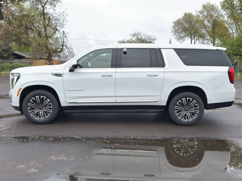Used 2025 GMC Yukon XL Elevation w/ Elevation Premium Package AWD/4WD image 21