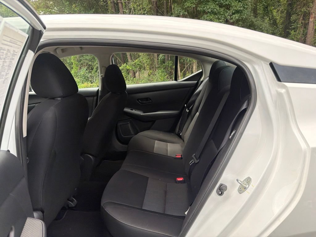 Used 2025 Nissan Sentra SV FWD image 14