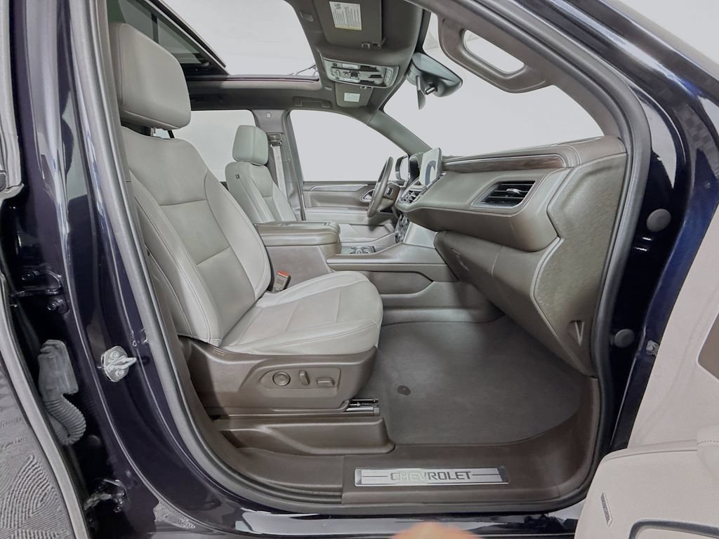 Used 2023 Chevrolet Tahoe LT w/ LT Signature Package AWD/4WD image 30