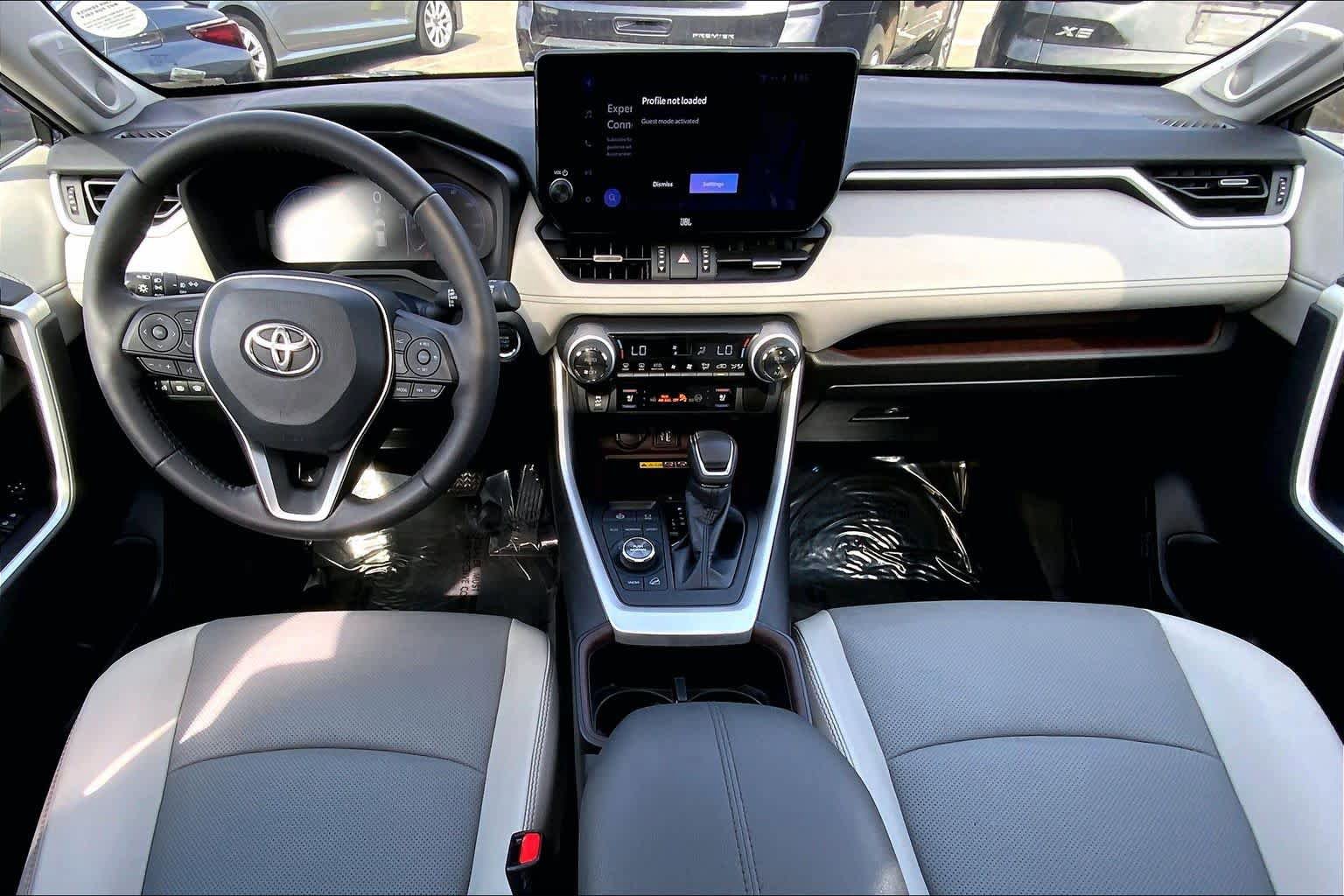 Used 2023 Toyota RAV4 Limited AWD/4WD image 30