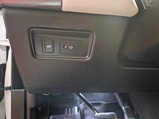 Used 2021 Land Rover Range Rover Sport HSE Dynamic image 38