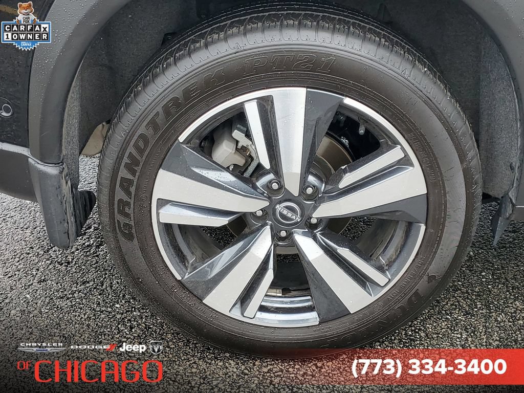 Used 2025 Nissan Rogue SL w/ Tech Package AWD/4WD image 5