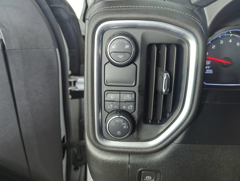 Used 2019 Chevrolet Silverado 1500 RST w/ All-Star Edition RWD image 19