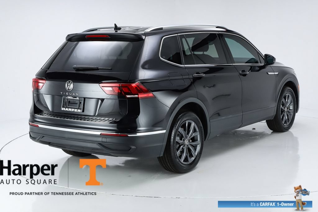 Used 2023 Volkswagen Tiguan SE w/ Panoramic Sunroof Package FWD image 47