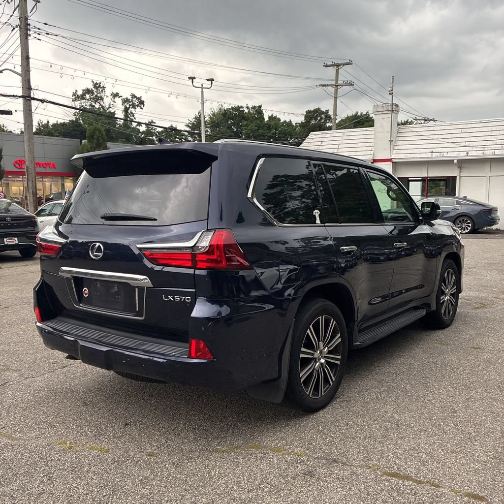 Used 2019 Lexus LX 570 4WD w/ Luxury Package image 6