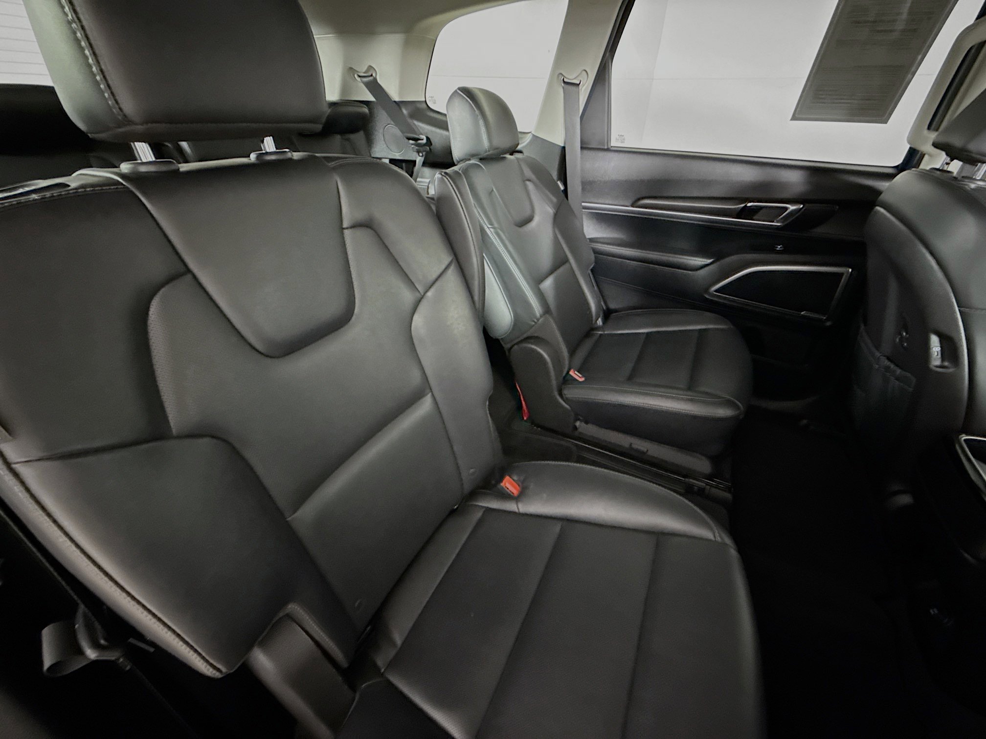 Used 2025 Kia Telluride S image 37