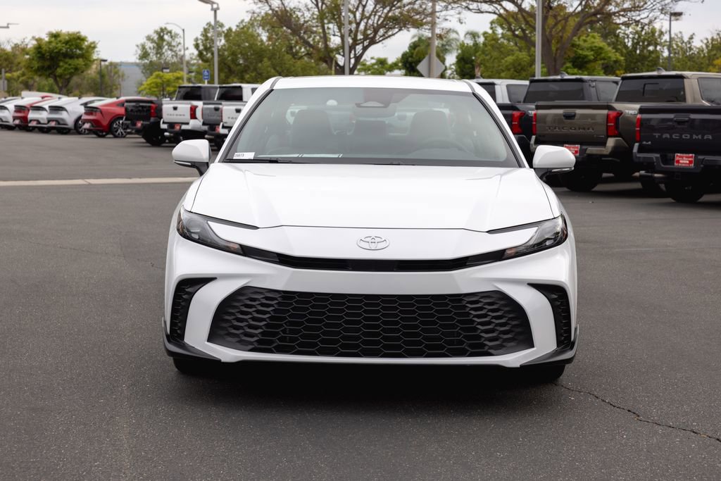 Used 2026 Toyota Camry SE FWD image 2