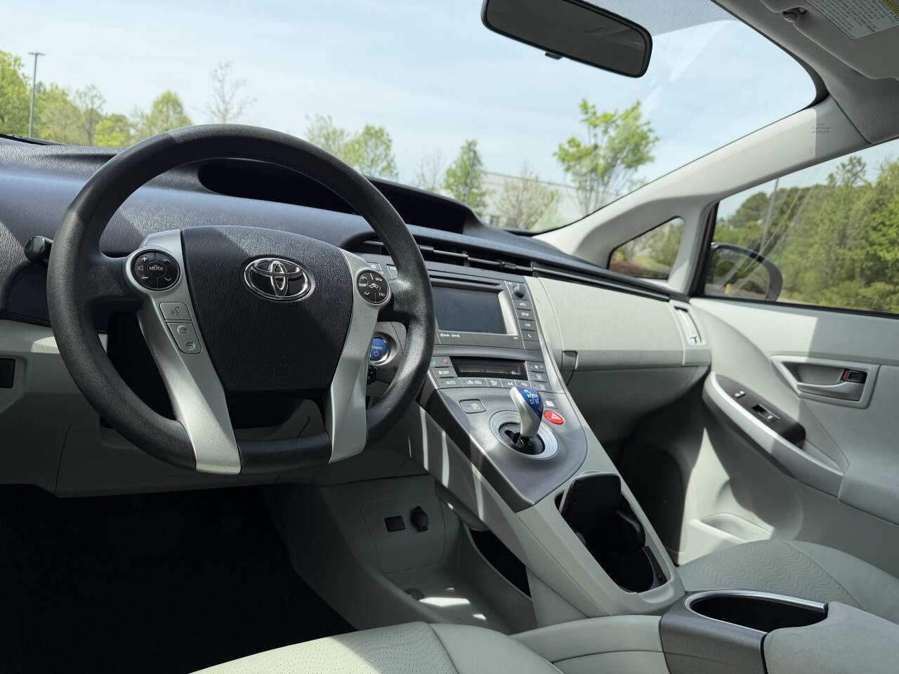 Used 2012 Toyota Prius Three image 20