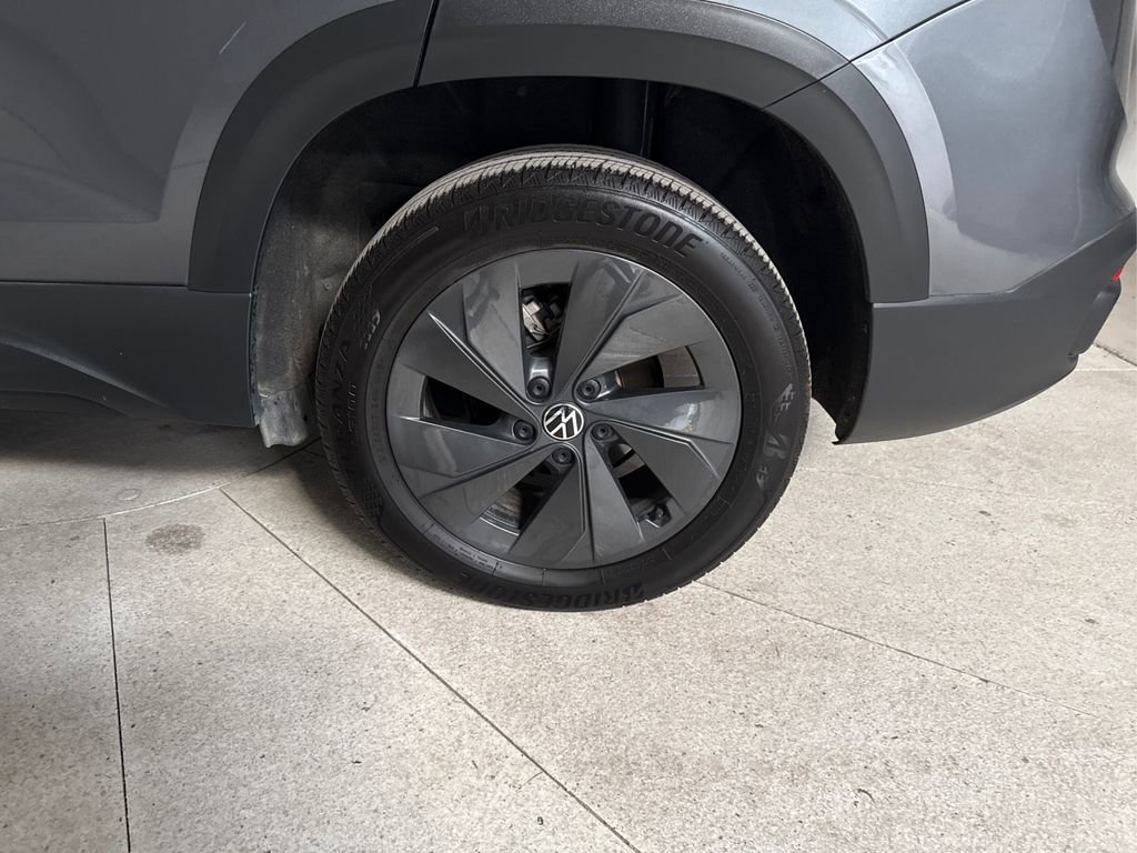 Used 2025 Volkswagen Taos S image 30