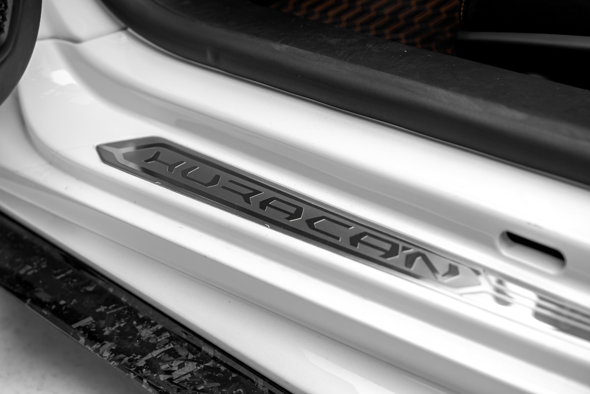 Used 2017 Lamborghini Huracan LP 580-2 RWD image 40