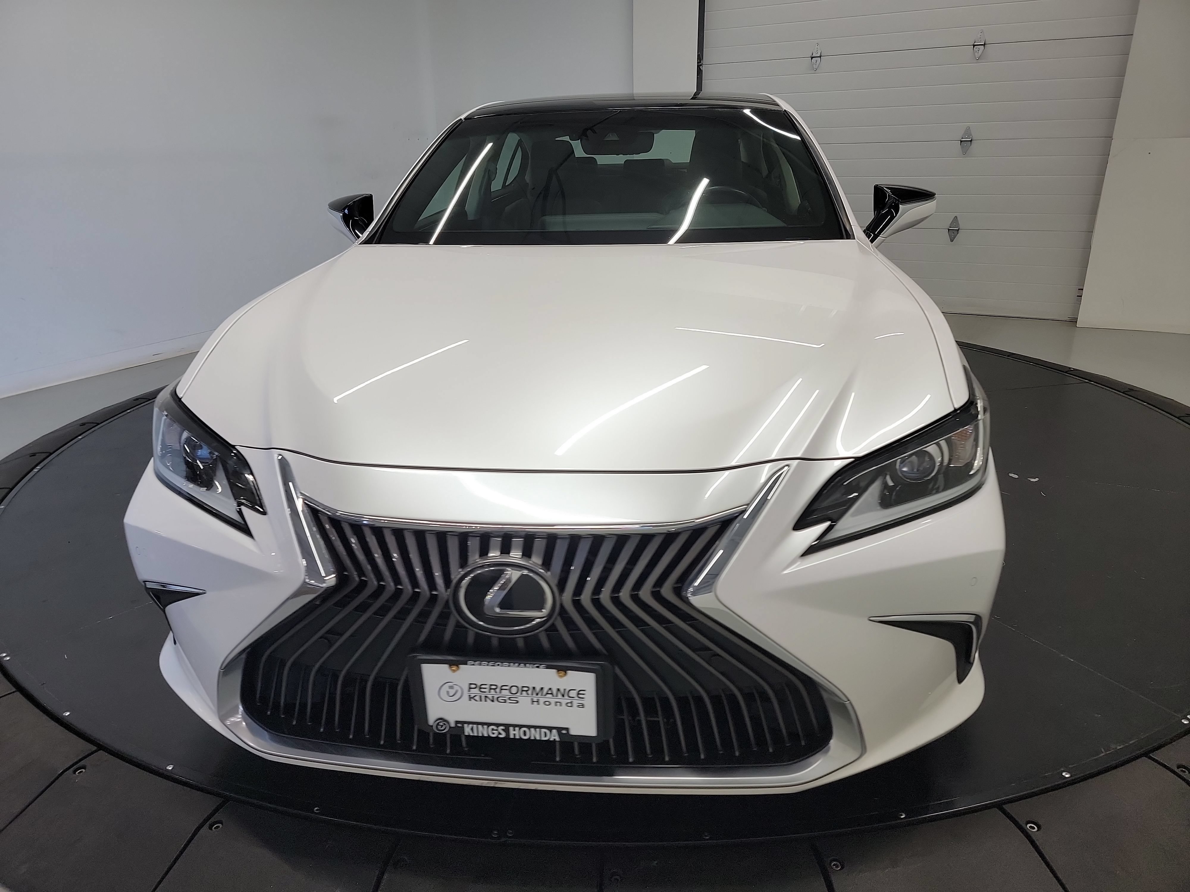 Used 2019 Lexus ES 350 w/ Accessory Package 2 FWD image 2