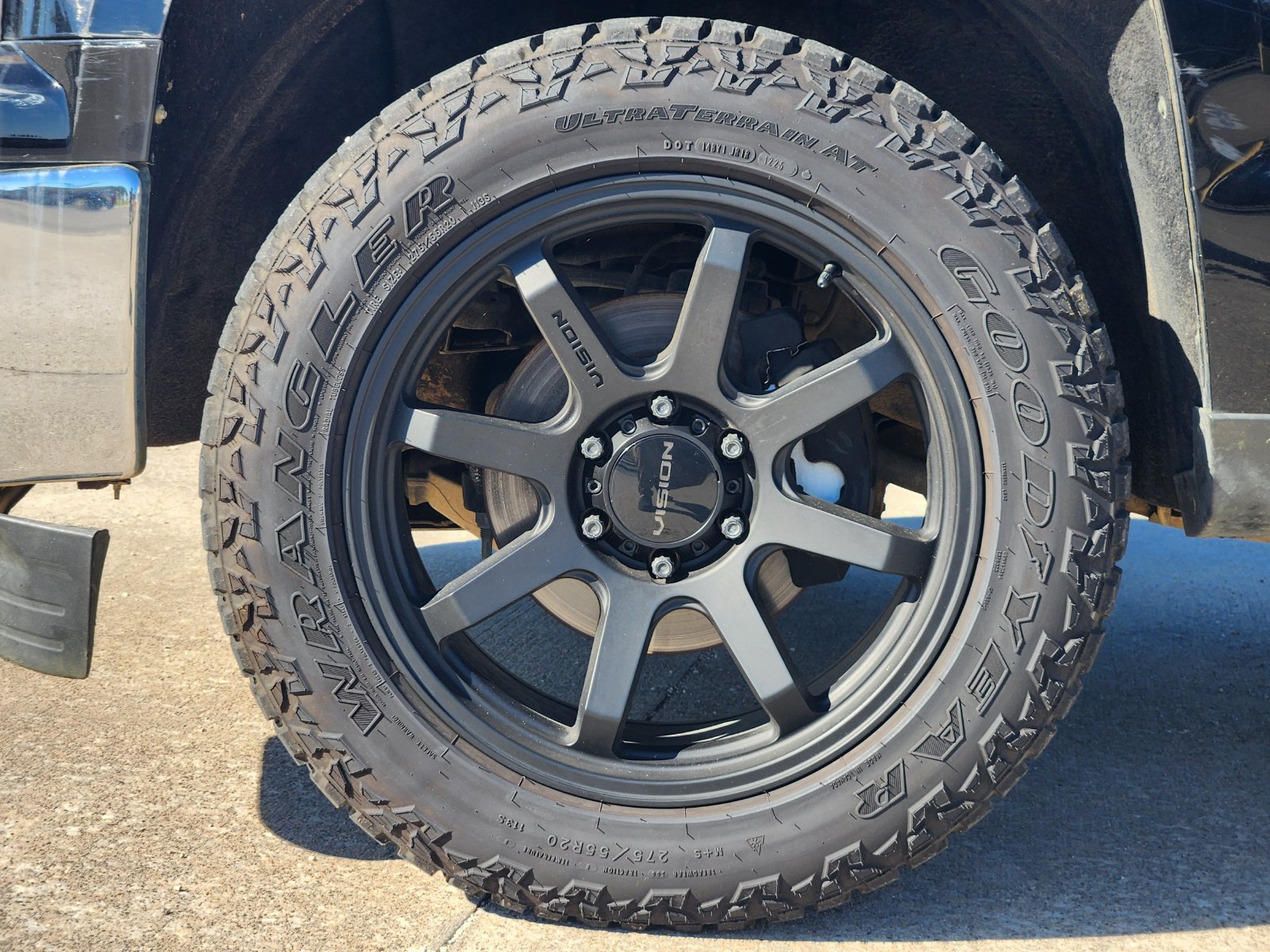 Used 2015 Chevrolet Silverado 1500 LT w/ Texas Edition, 1LT Trim RWD image 11