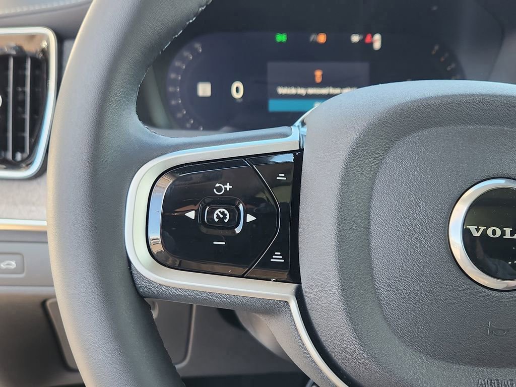 New 2026 Volvo XC90 B6 Ultra w/ Lounge Package image 9