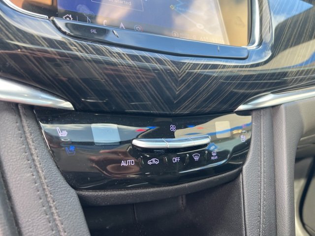 Used 2022 Cadillac XT6 Premium Luxury w/ Technology Package image 17