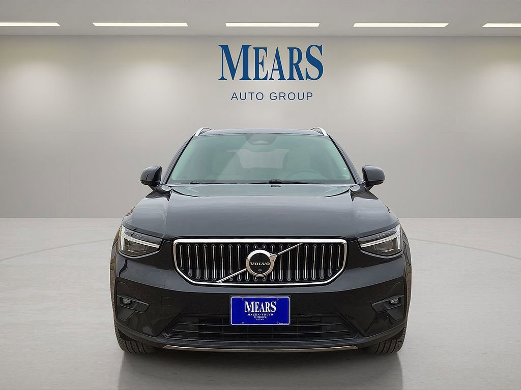 Used 2024 Volvo XC40 B5 Plus AWD/4WD image 8