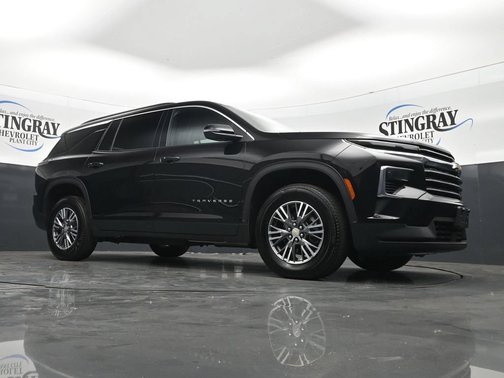 Used 2026 Chevrolet Traverse LT AWD/4WD image 17