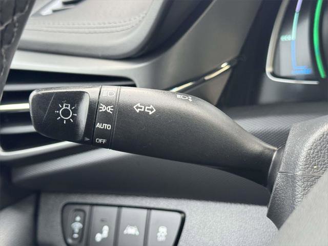Used 2021 Hyundai Ioniq SE image 18