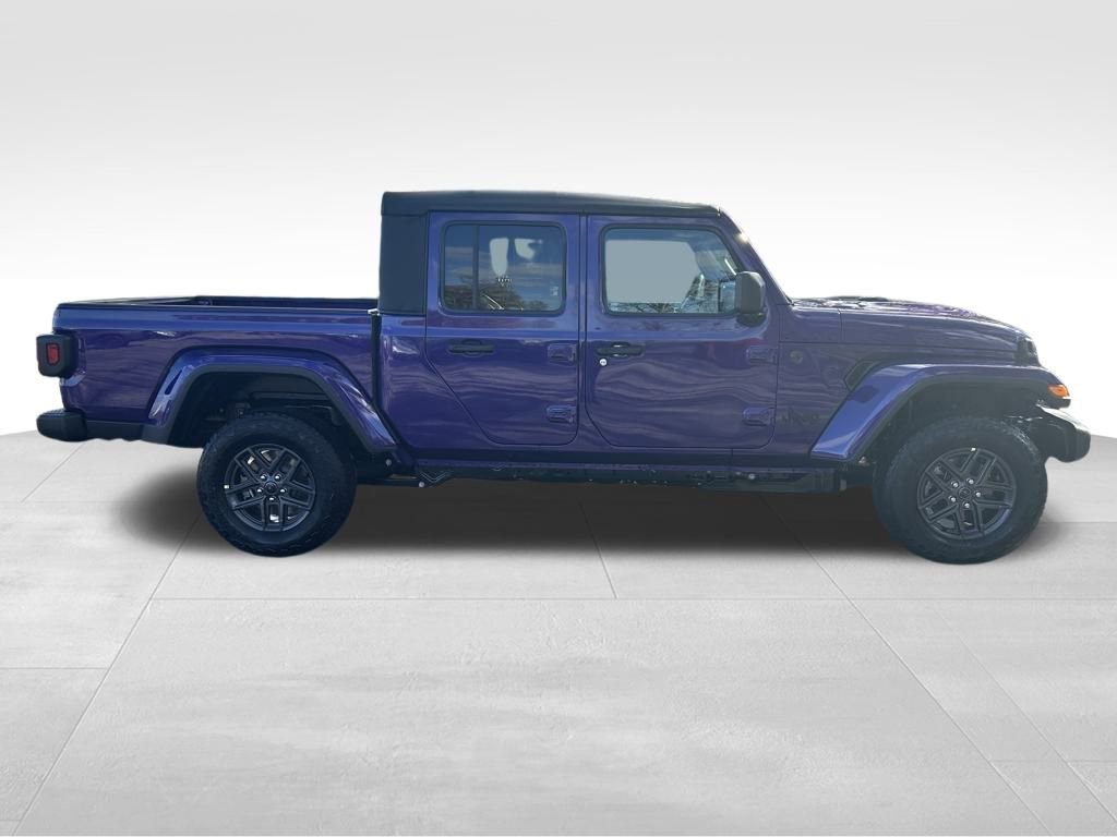 New 2026 Jeep Gladiator Sport image 8