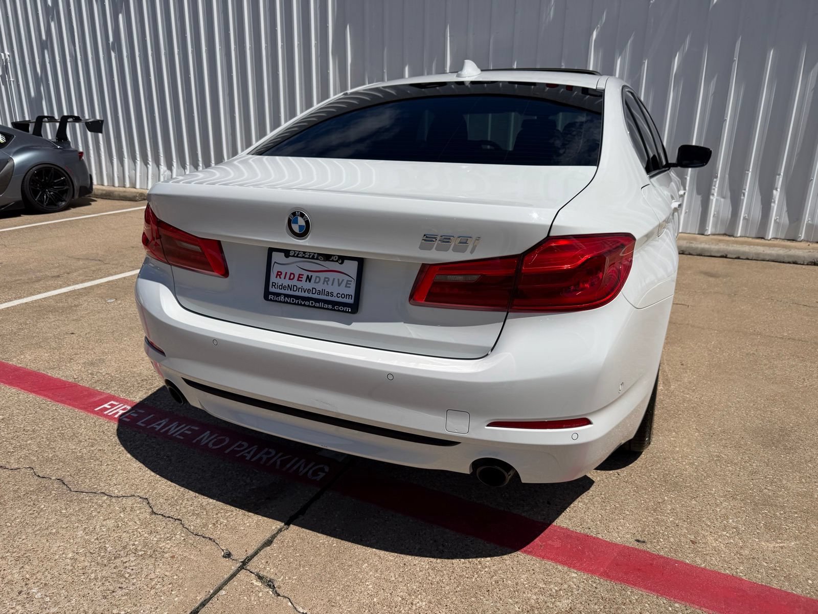 Used 2017 BMW 530i w/ Driving Assistance Package RWD image 6