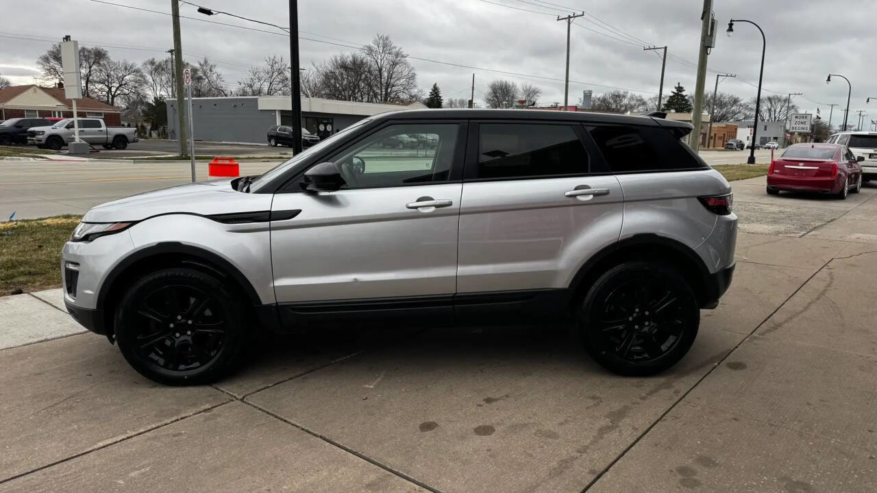 Used 2018 Land Rover Range Rover Evoque image 8